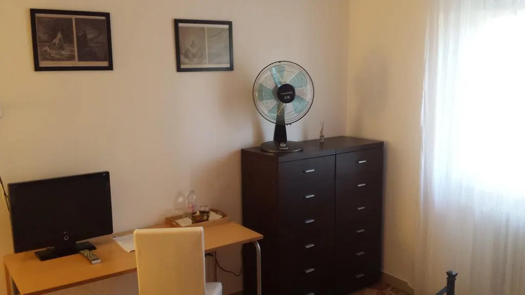 Luci A San Siro Bed & Breakfast Milano